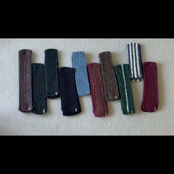 New Hand Crocheted Winter Scarf 🧣 - Picture 6 of 6